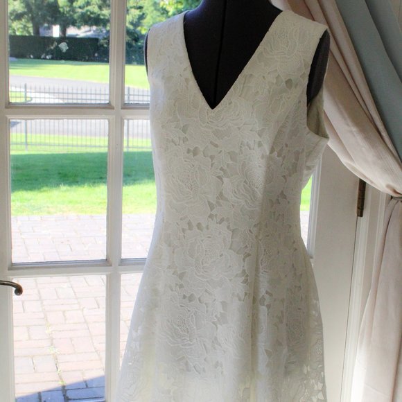 White House Black Market Dresses & Skirts - NWT White house/Blk Market Size 10